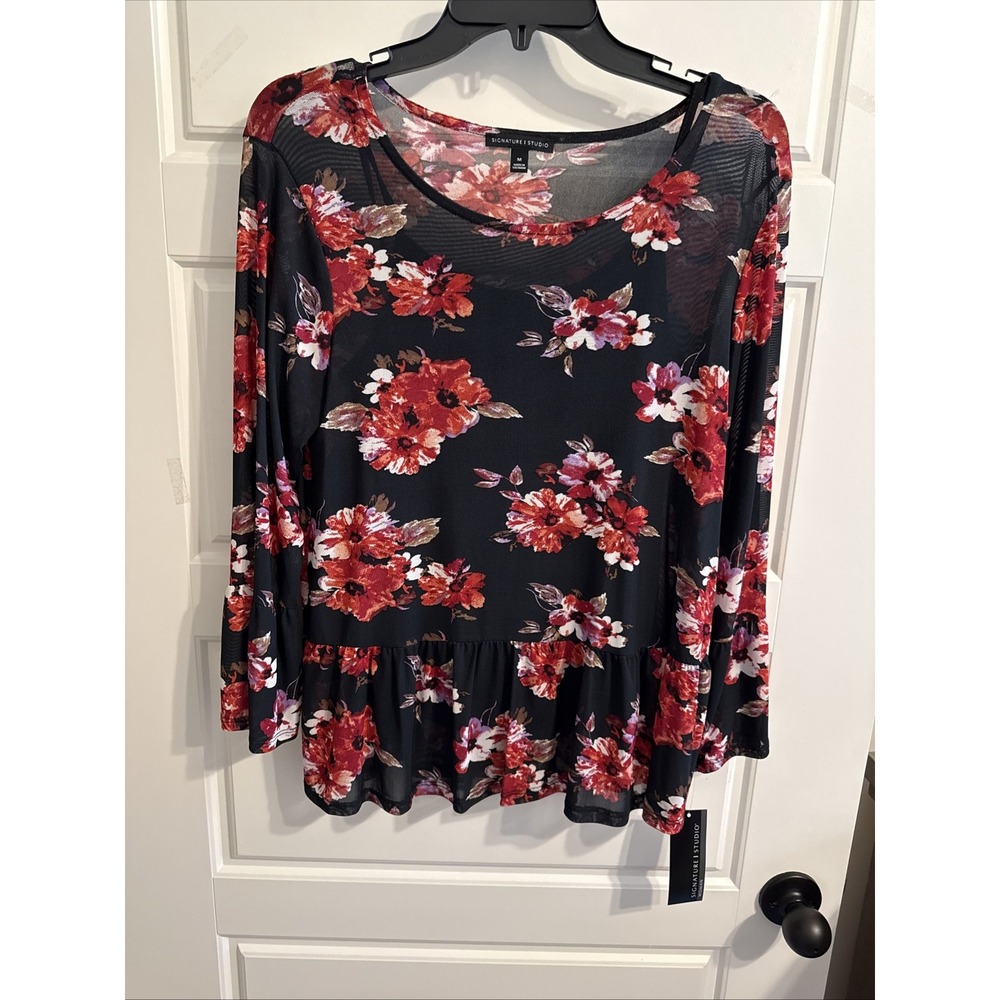Signature Studio Women's Top Size M Long‎ Sleeve Multicolored Floral